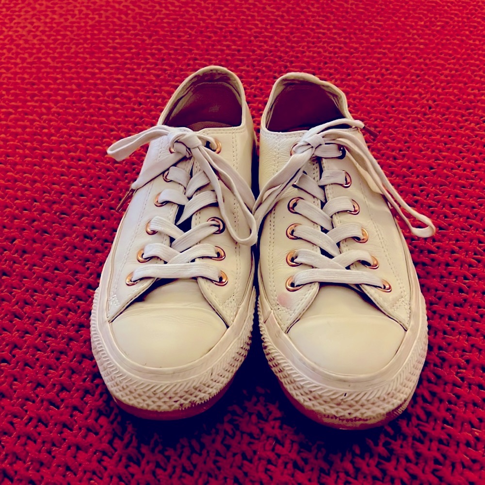 Solid Beige Leather Converse - Picture 2 of 6